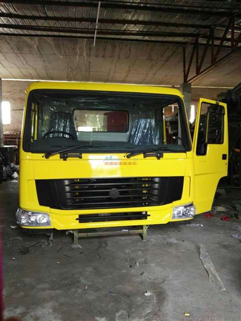 濟(jì)南華威駕駛室車架廠與濟(jì)南雙均汽車零部件 高性價(jià)比重卡配件采購(gòu)指南